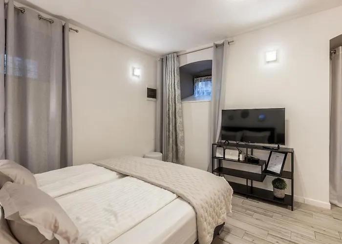 Old Town Split Apartment 7